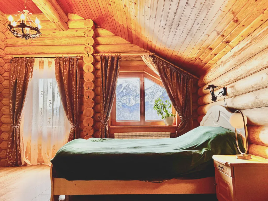 Уютный двухкомнатный номер с видом на горы