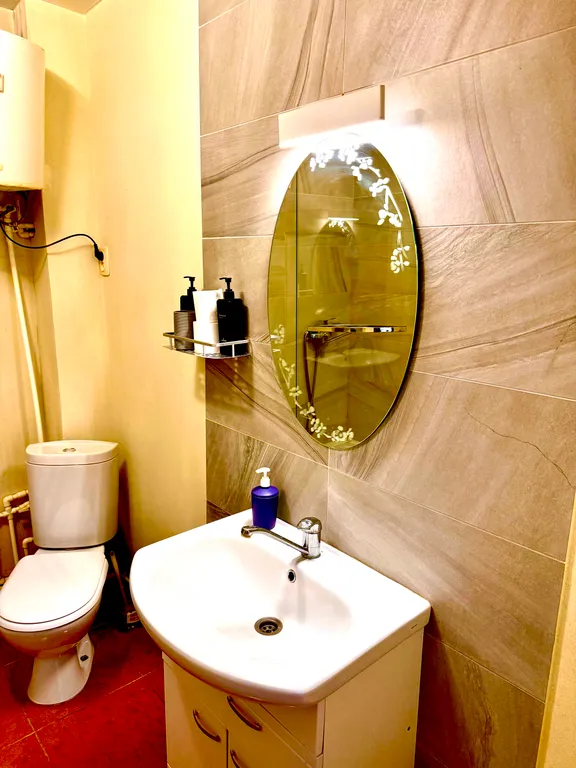 Речное поместье глэмпинг на берегу реки