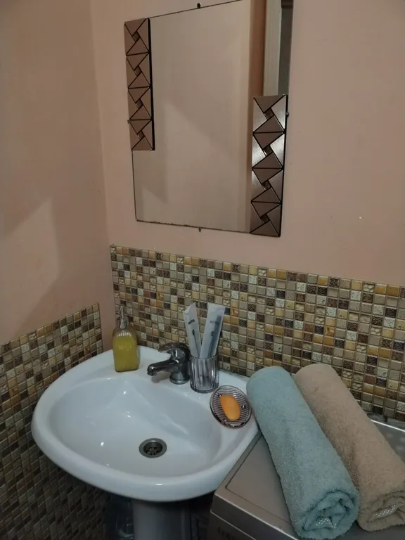 Современная квартира с панорамным балконом у стадиона