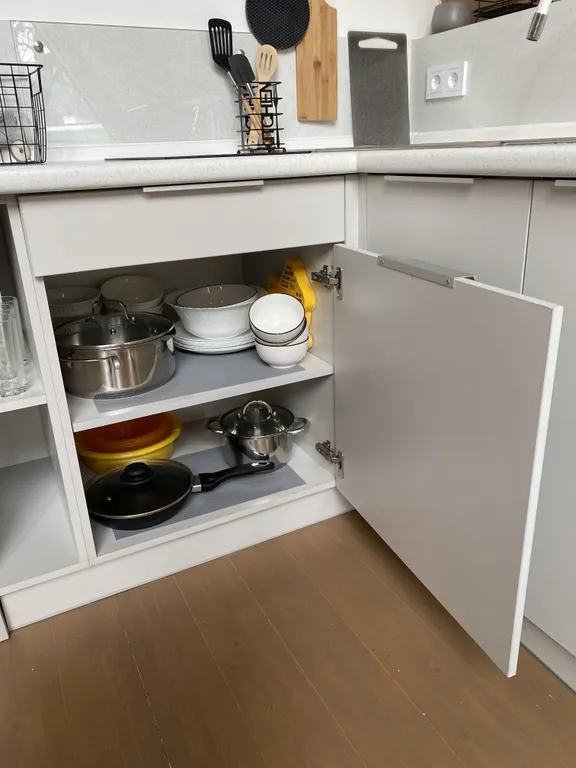 Уютный альфа домик в лесу