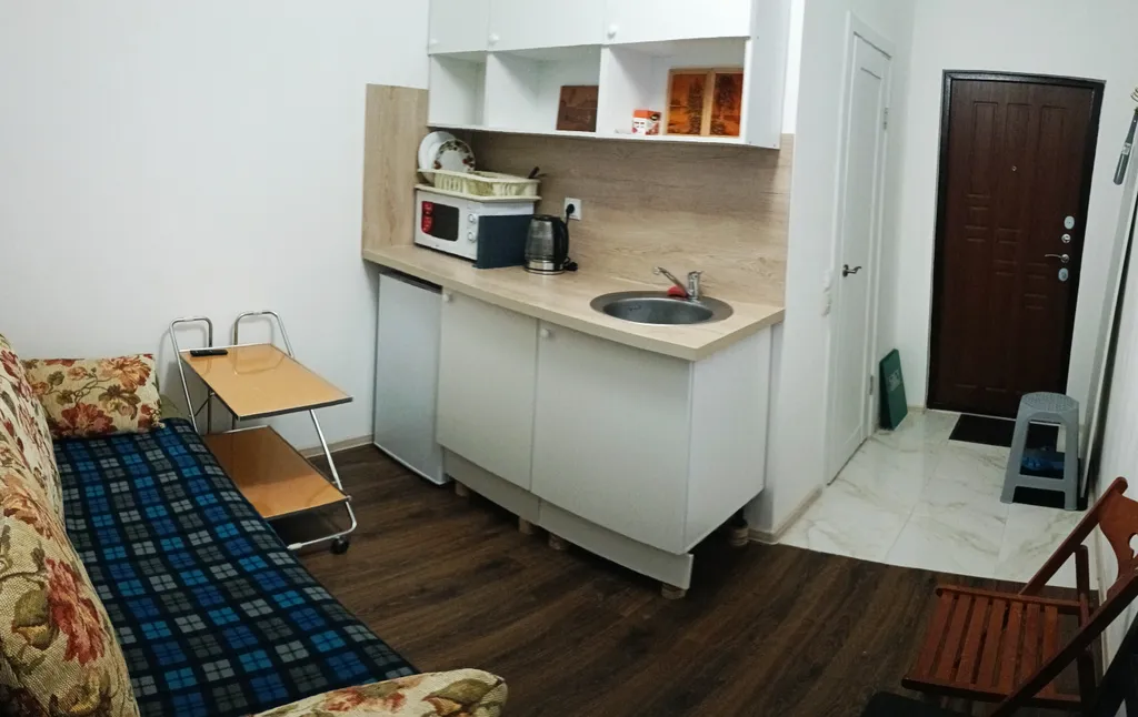 Прохладная студия с двуспальным диваном у станции МЦД4 Железнодорожная