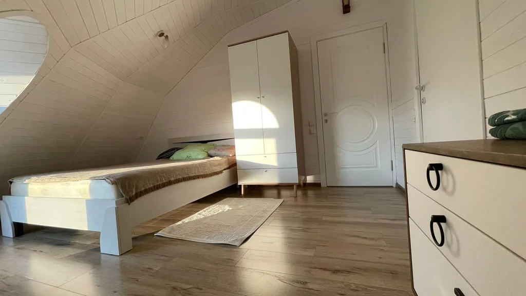 Купольный дом с видом на горы и море