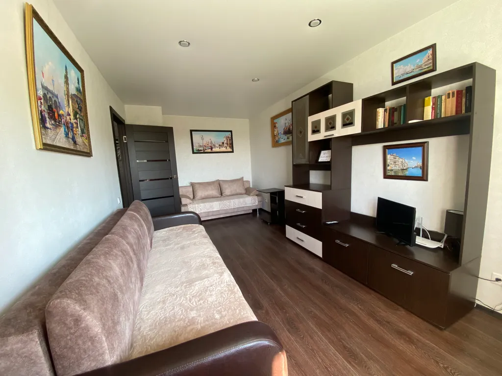 Уютная квартира напротив САРНИИТО у набережной — аренда посуточно в Саратов