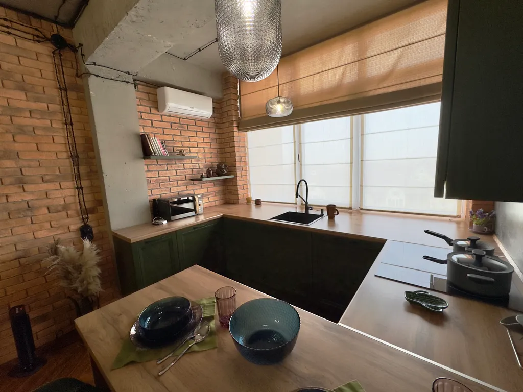 Шикарная квартира в лофт стиле, недалеко от моря со всеми удобствами