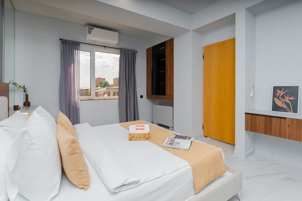 Апартаменты рядом с парком имени Дианы Абгар