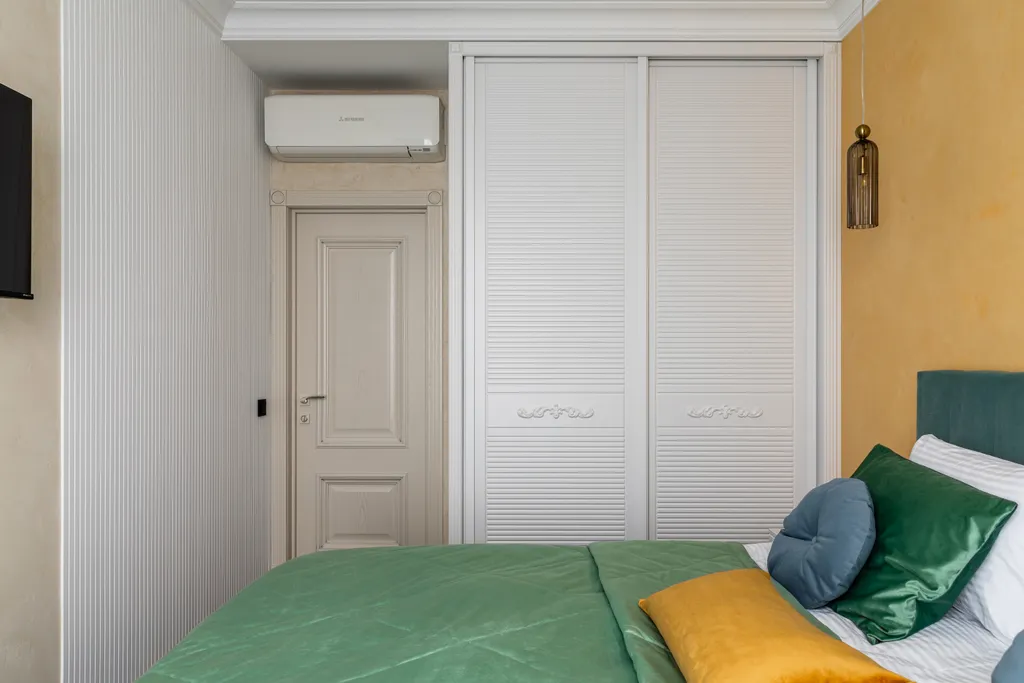 Дизайнерская новая квартира с шикарным видом на Дендропарк