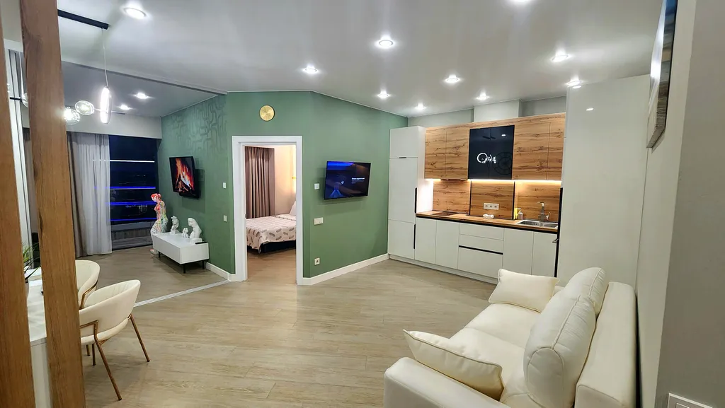 Просторная видовая трёхкомнатная квартира в приморском парке