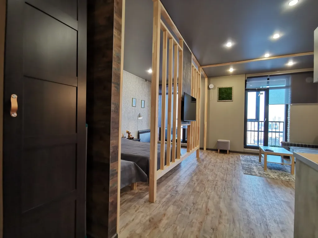 Квартира в люкс доме с парковкой в 10 минутах пешком от площади Ленина