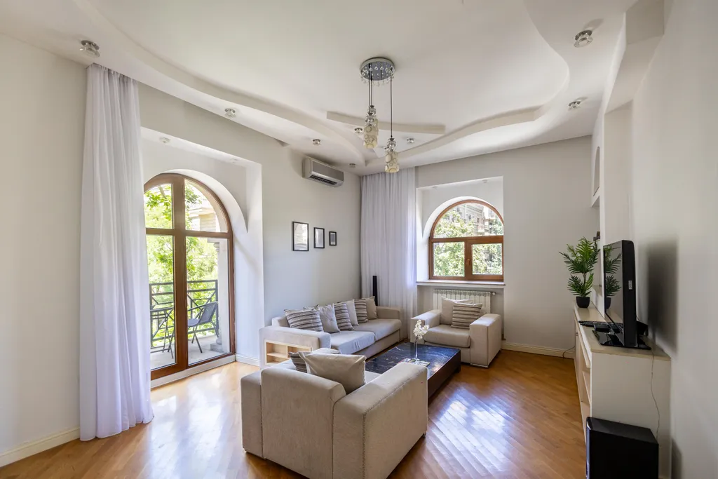 Комфортная квартира на торговой с двумя балконами — аренда посуточно в Баку