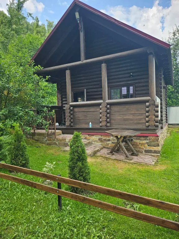 Квартира Комната — аренда посуточно в Ая