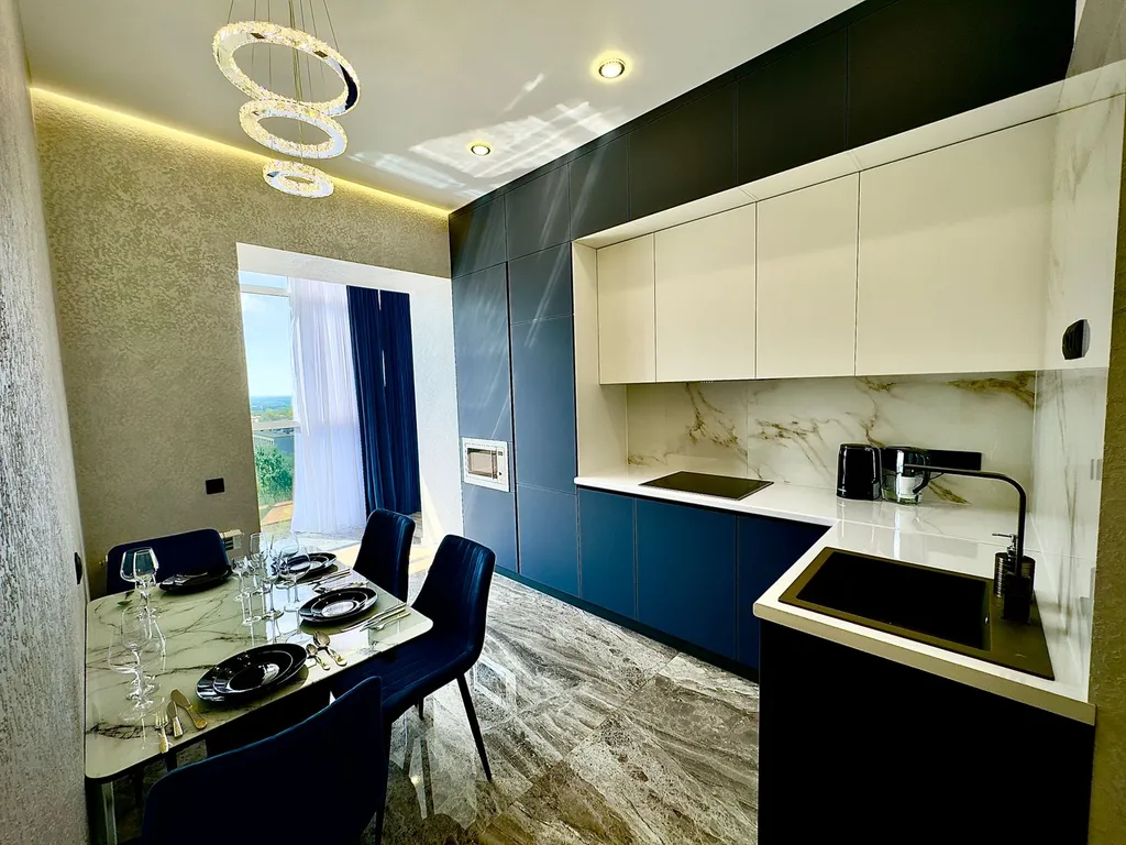 Комфортная квартира с видом на город