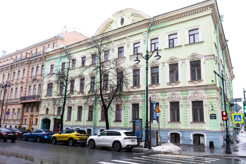 Исаакиевский собор, 200 метров