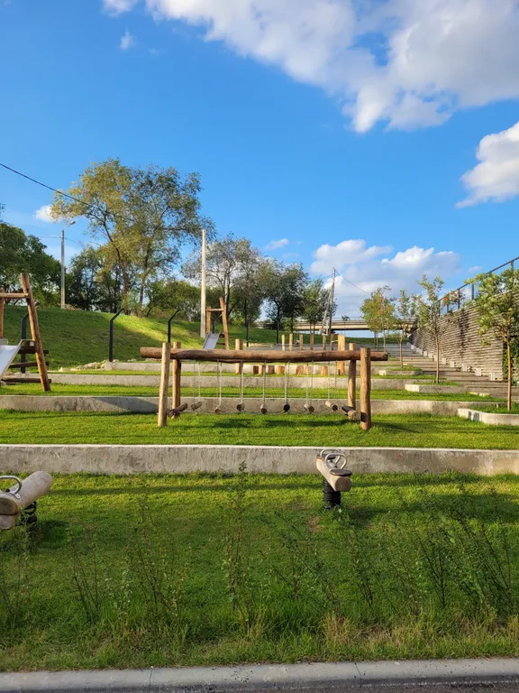 1-комнатная в доме бизнес-класса, рядом с парком Дельфин