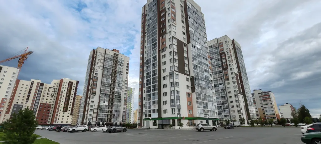 Уютная квартира в новом доме у сквера