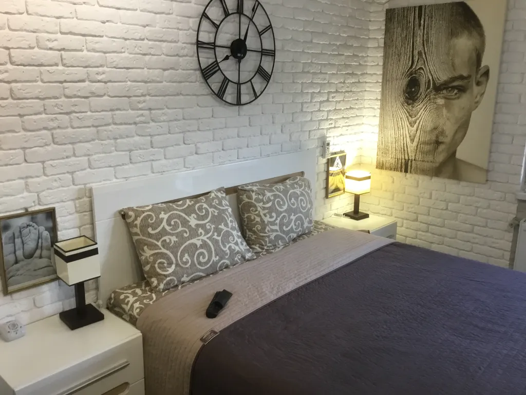 Квартира Стандартный номер с балконом — аренда посуточно в Бердянск