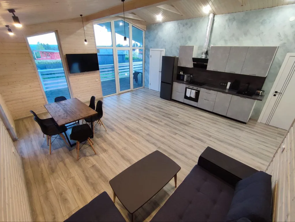 Коттедж Уютный дом-шале в 5 минутах от горнолыжных курортов — аренда посуточно в Светлое