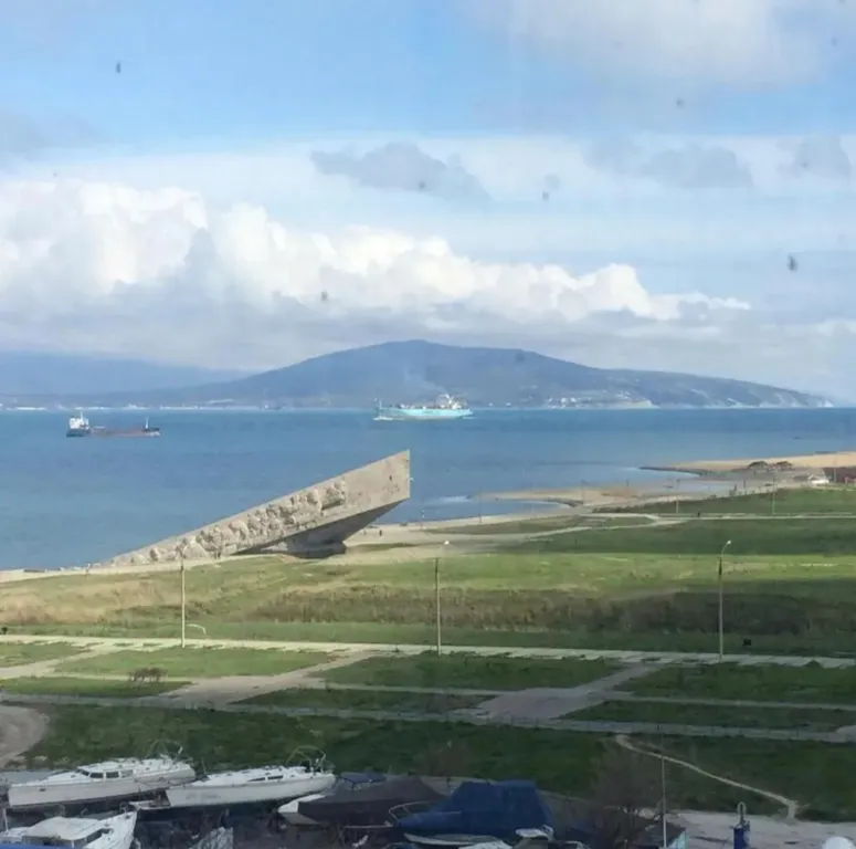Квартира Квартира с прекрасным видом на горы и море — Новороссийск