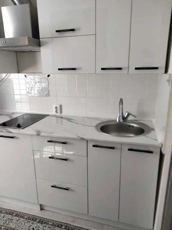 Уютная квартира на Набережной Иртыша