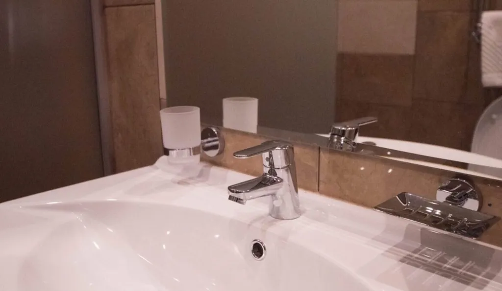 Двухместный стандарт с балконом в мини-корпусе