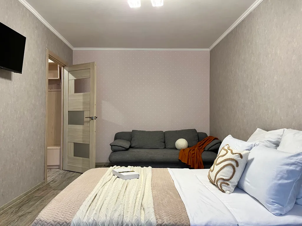 Квартира Апартаменты возле краевой больницы — Красноярск