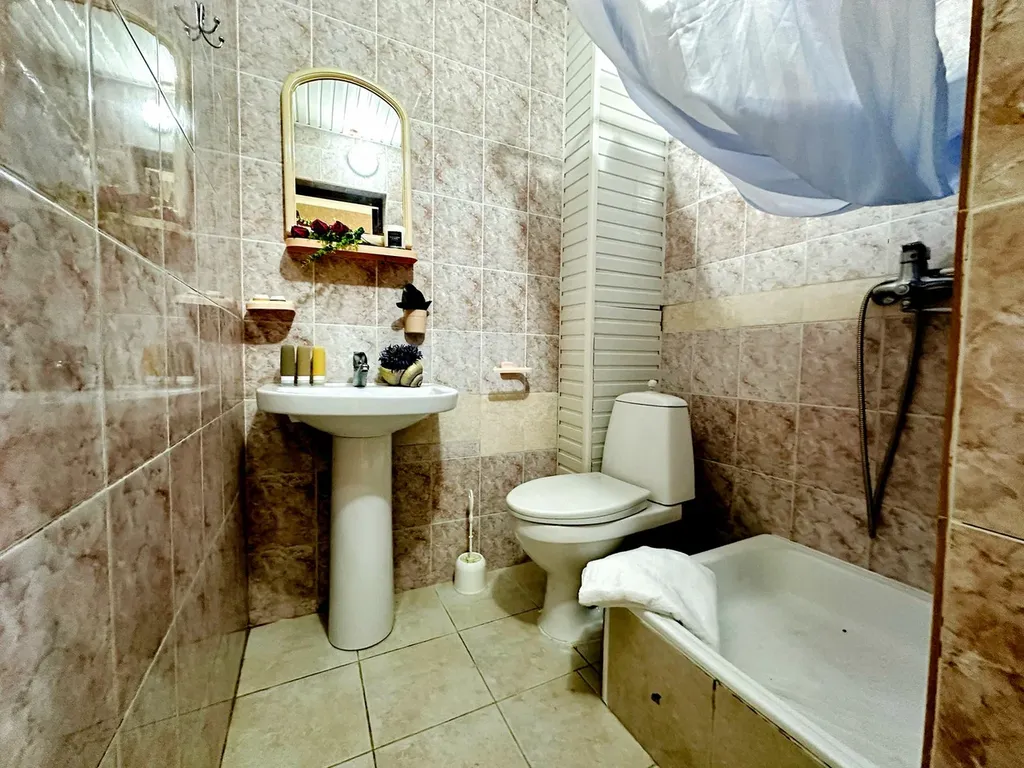 Трёхместный номер, балкон 2-3 этаж