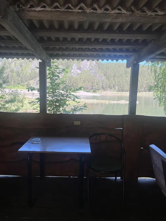 3. Двухместный номер с 1 кроватью стандарт с видом на горы