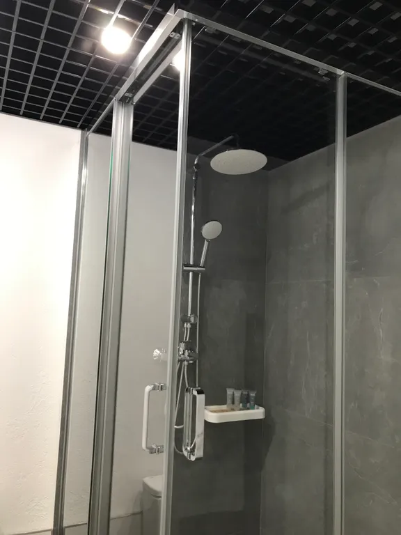 Уютная комната в центре города с дизайнерским ремонтом