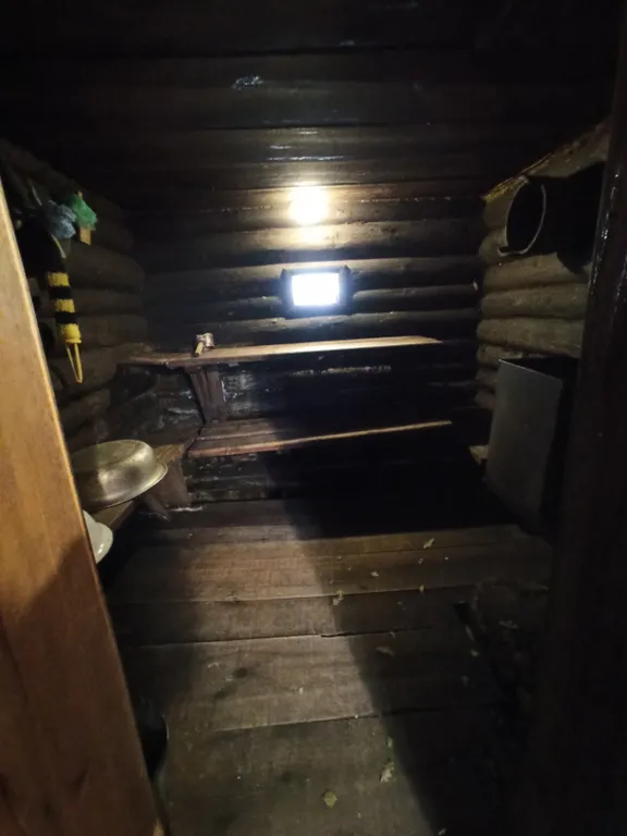 Домик с видом на озеро