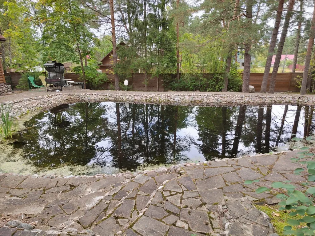 Коттедж Дом для отдыха в живописном месте — Луга