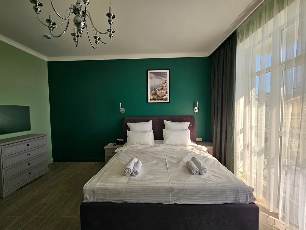 Апартаменты люкс в отеле Атлас