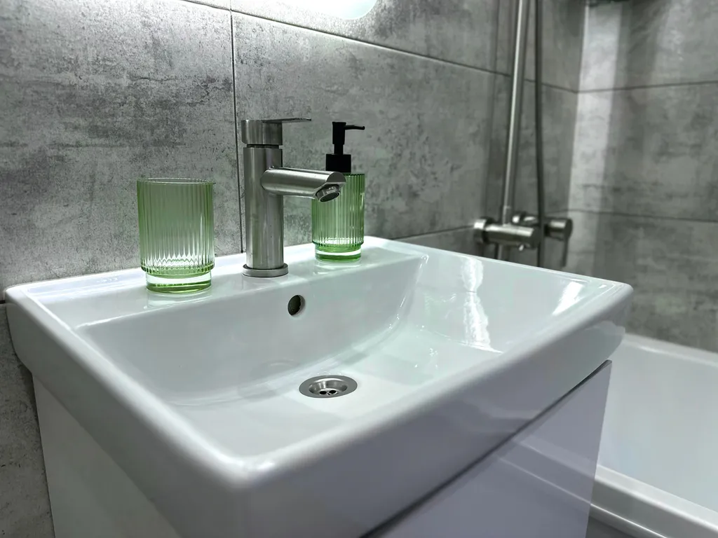 Студия Эрида у ТРЦ Планета и Дворца борьбы