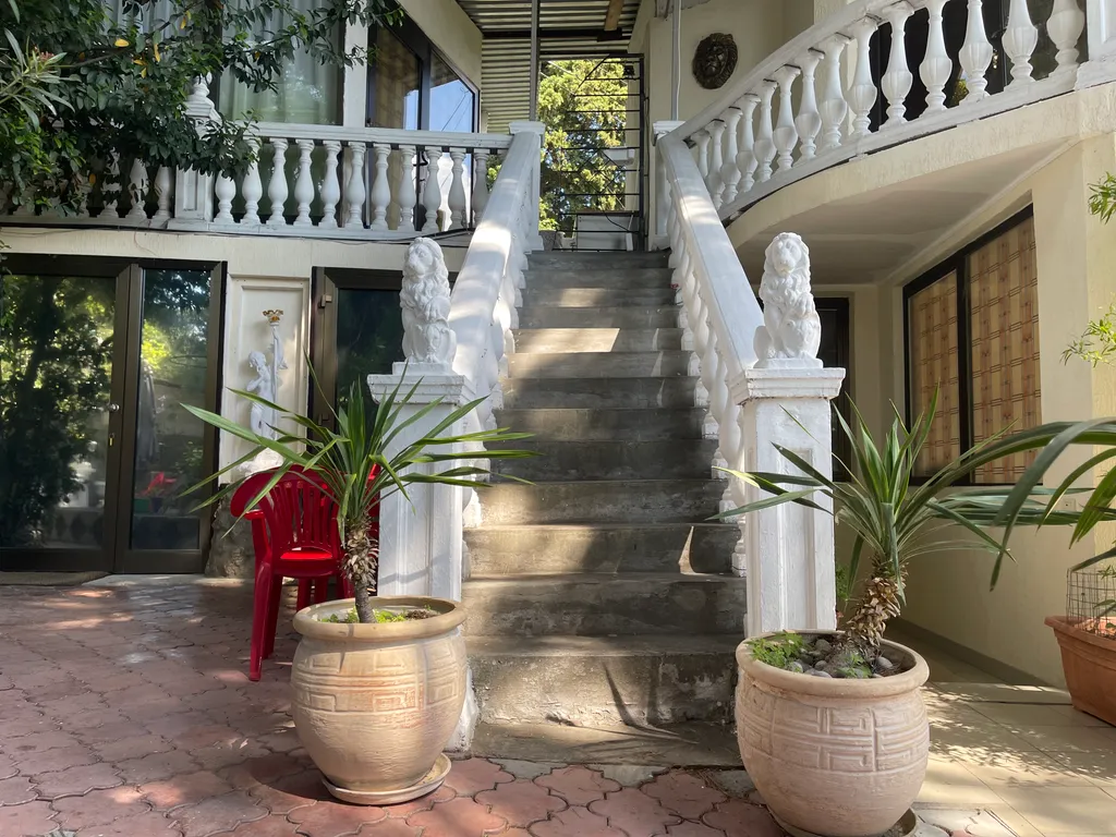 6-комнатный Дом