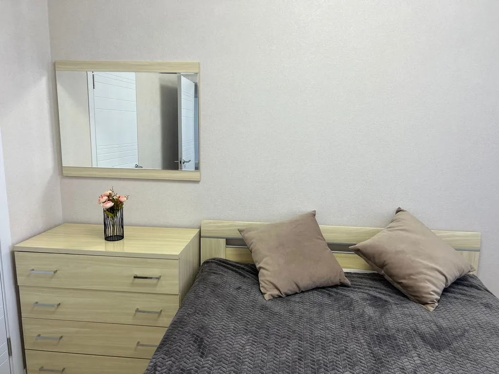 341 Евротри 2 сан. узлами на 6 человек с бассейнами