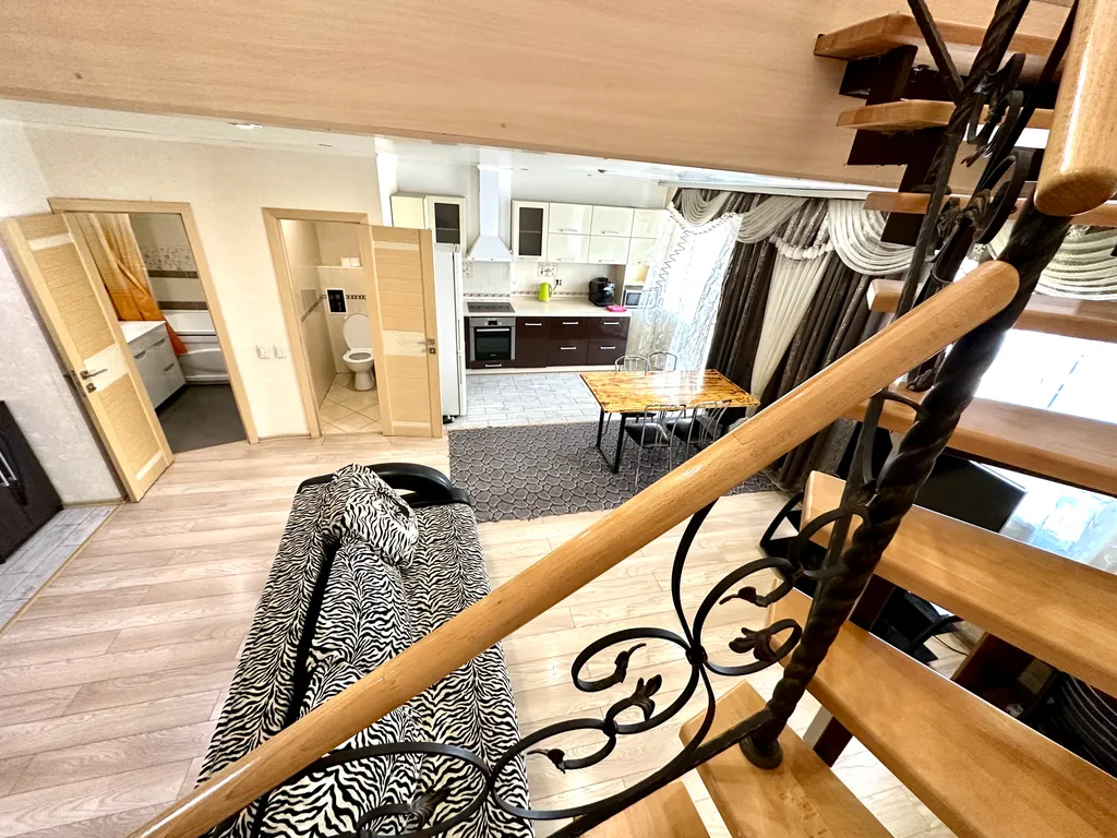 Пентхаус с дизайнерским исполнением в центре города