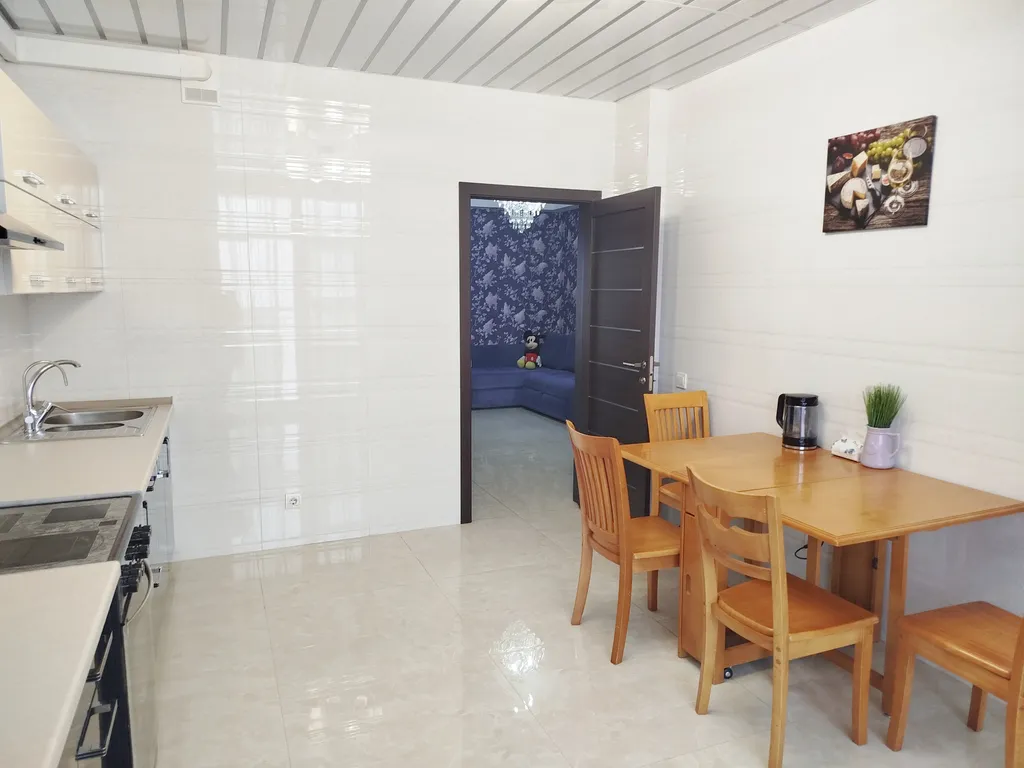 Большая двушка, около Броско молл