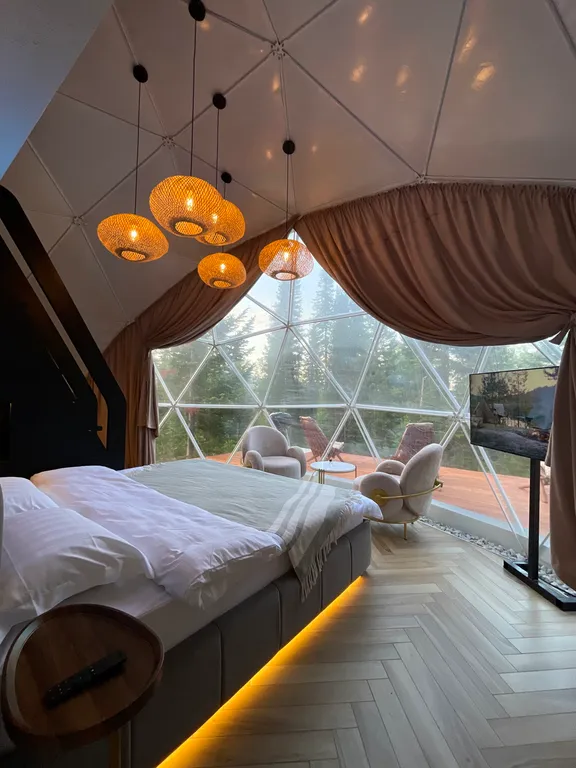 Купольный дом «NEON» на 4 гостя