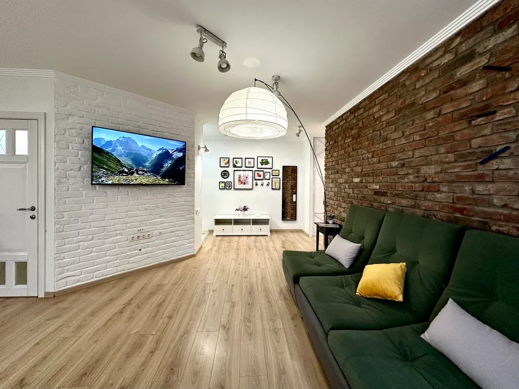 3-комнатная квартира на Черепановых, 2А