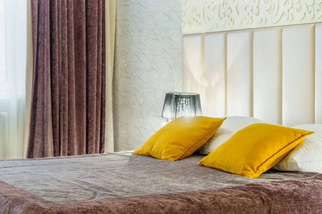 Good Night на Гумилёва 4