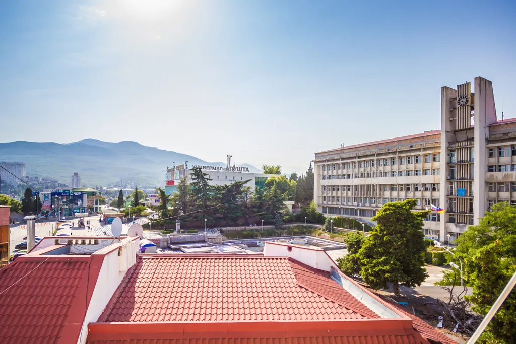 Трëхкомнатная видовая квартира в самом центре