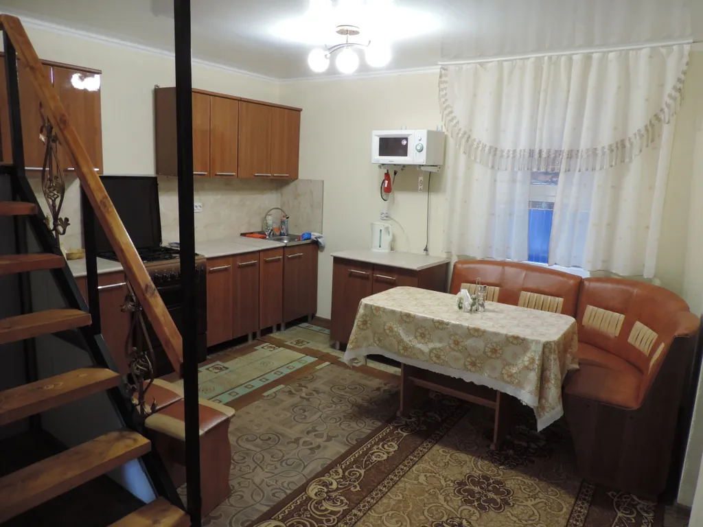 Двухкомнатные апартаменты рядом с морем