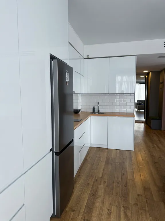 Стильный апартамент у побережья white sails с видом на море и горы