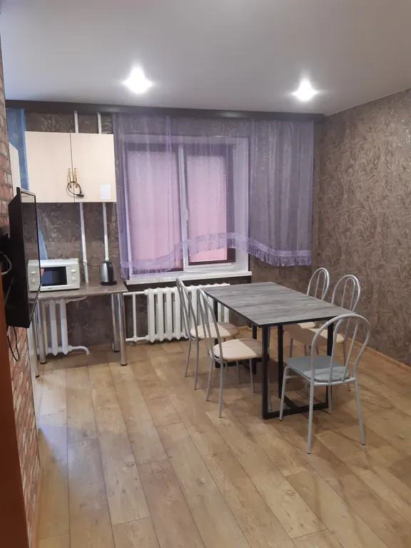 Просторная квартира недалеко от въезда в город