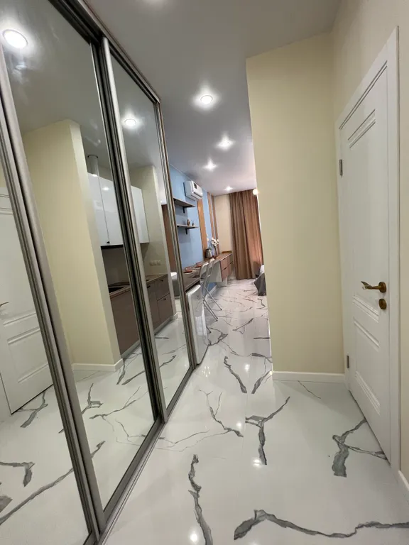 Новая студия возле Белоусовского парка в ЖК премиум класса