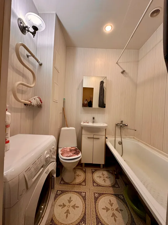 Уютная квартира у метро Девяткино видно из окна