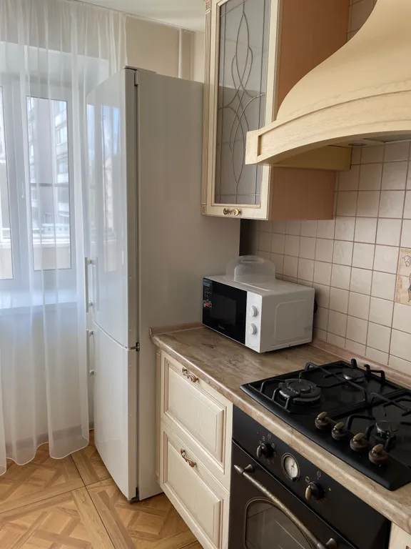 3 комнатная квартира недалеко от исторического центра