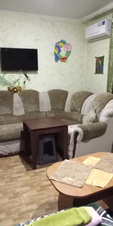 Комната со всеми удобствами в лесу рядом с морем