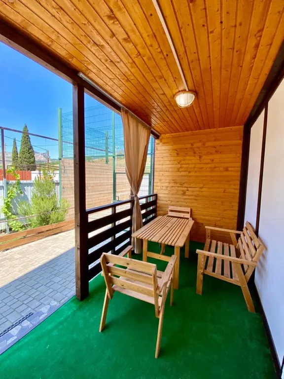 Коттедж Адмиральский домик на море — Солнечная Долина