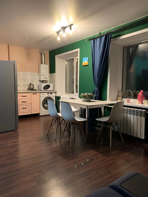 3-комнатная Квартира — аренда посуточно в Тула