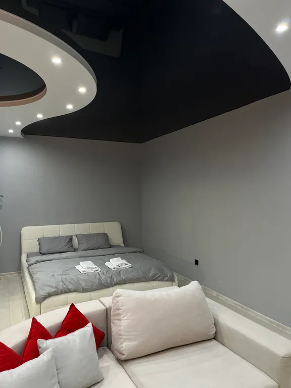 Просторная студия с панорамным видом