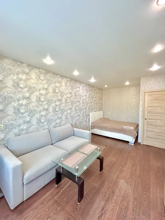 Новая однокомнатная квартира возле Юургу